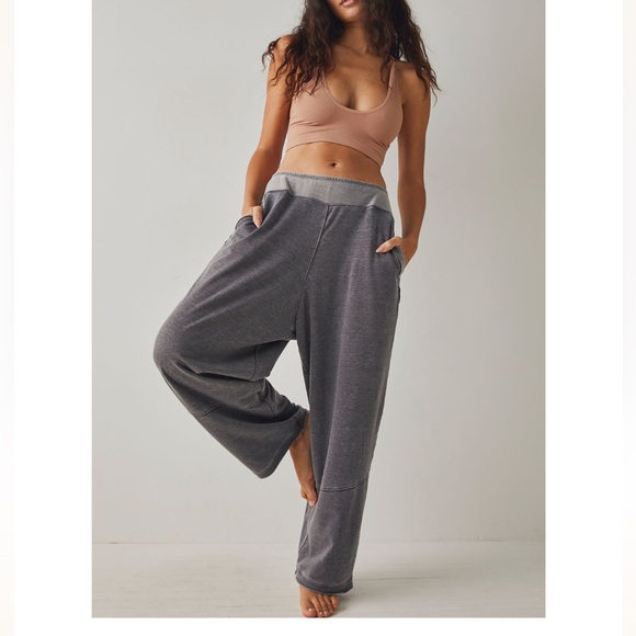 Silent Mode Pant by Freepeople Never worn no tags In color Sunflower seed - Picture 1 of 1